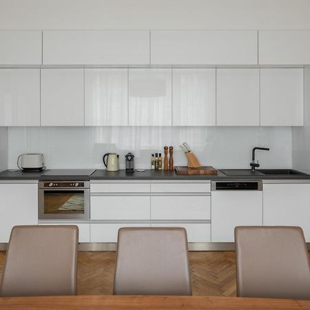 Deluxe Apartment In Old Town By Prague Days Экстерьер фото