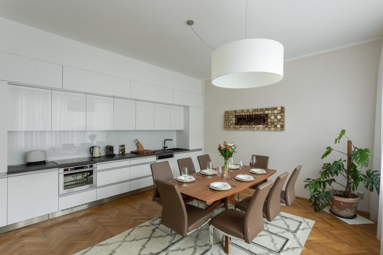Deluxe Apartment In Old Town By Prague Days Экстерьер фото