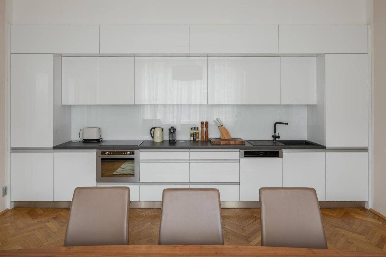 Deluxe Apartment In Old Town By Prague Days Экстерьер фото