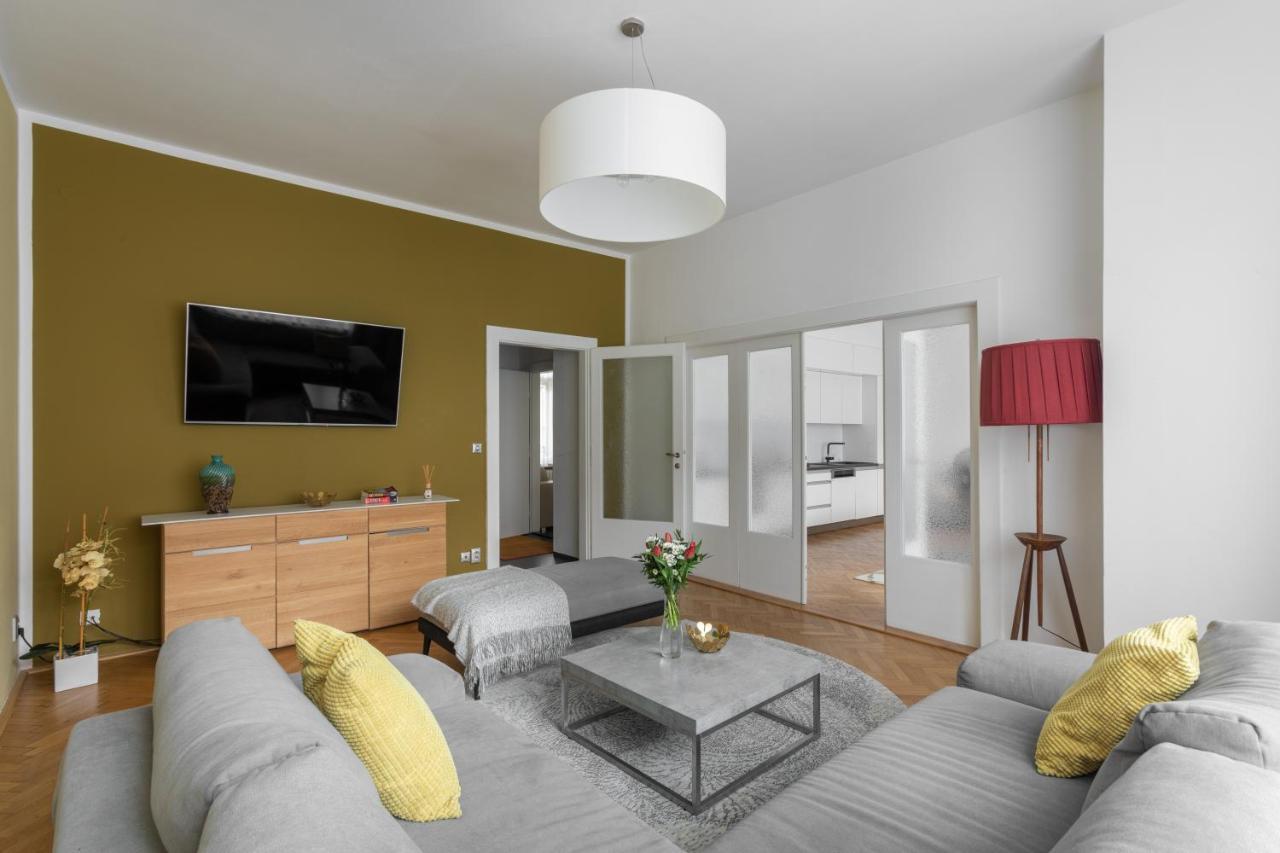 Deluxe Apartment In Old Town By Prague Days Экстерьер фото